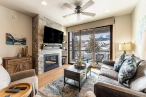 Blue River Flats Building 1 #103 by Summit County Mountain Retreats